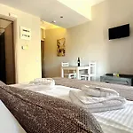 Vesperi Studios & Apartments Apartment